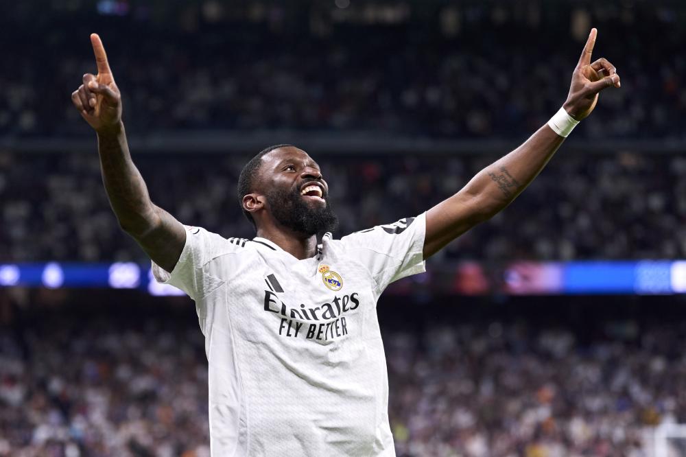 球员也在防 球员也在防